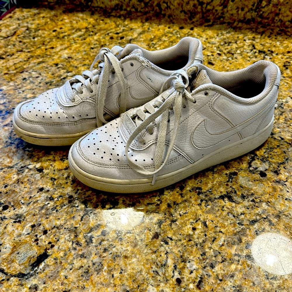 Women's size 6.5 Nike Air Force One